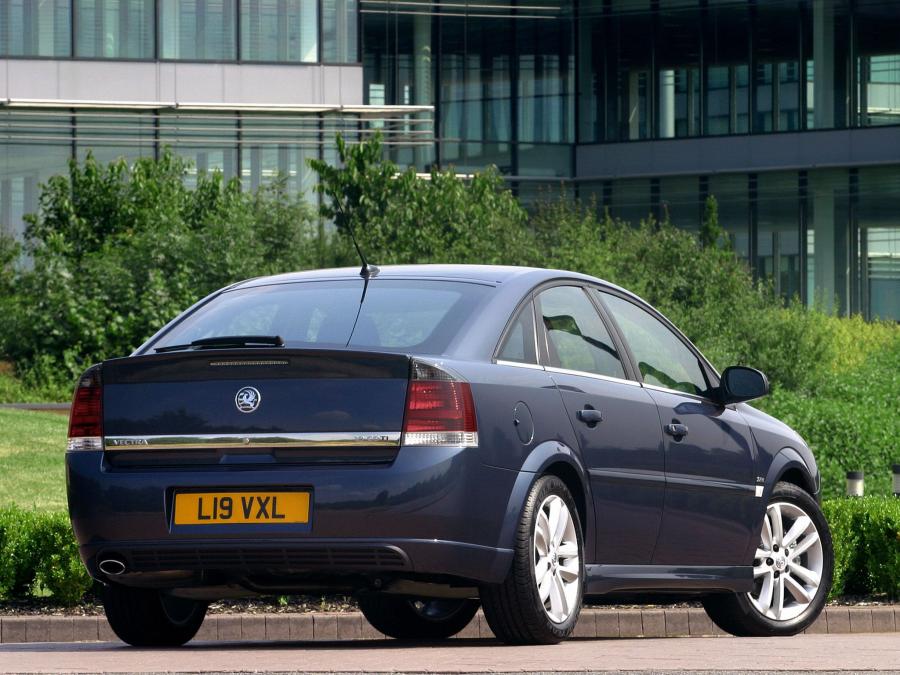  Vauxhall Vectra GTS 2005 года  (фото 12 из 16)